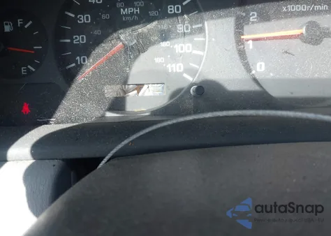 2001 Nissan Xterra Xe-V6 from USA, damaged, VIN 5N1ED28T41C506186